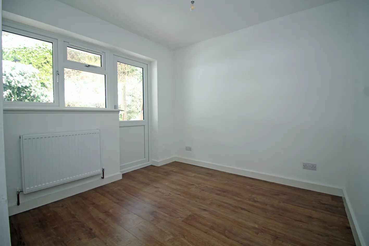 Photo of bedroom of the Lower Barn Flat